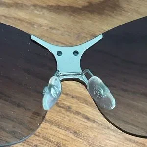 Chanel 4147 rimless Sunglasses white with CC logo includes pouch and box CHANEL | Accessories | Chanel 447 Rimless Sunglasses White  main image 4
